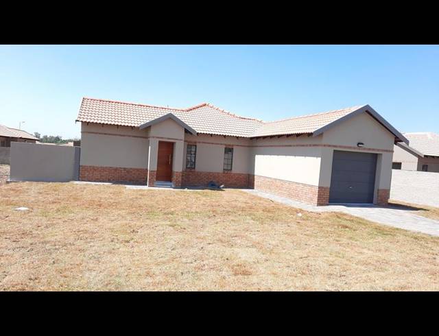 3 BEDROOM HOUSE FOR SALE IN WATERKLOOF EAST